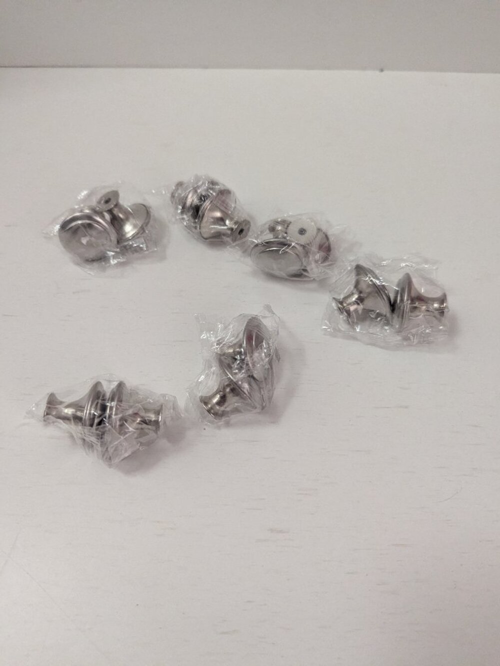 5/$25 door knobs QTY 12 - Picture 2 of 5